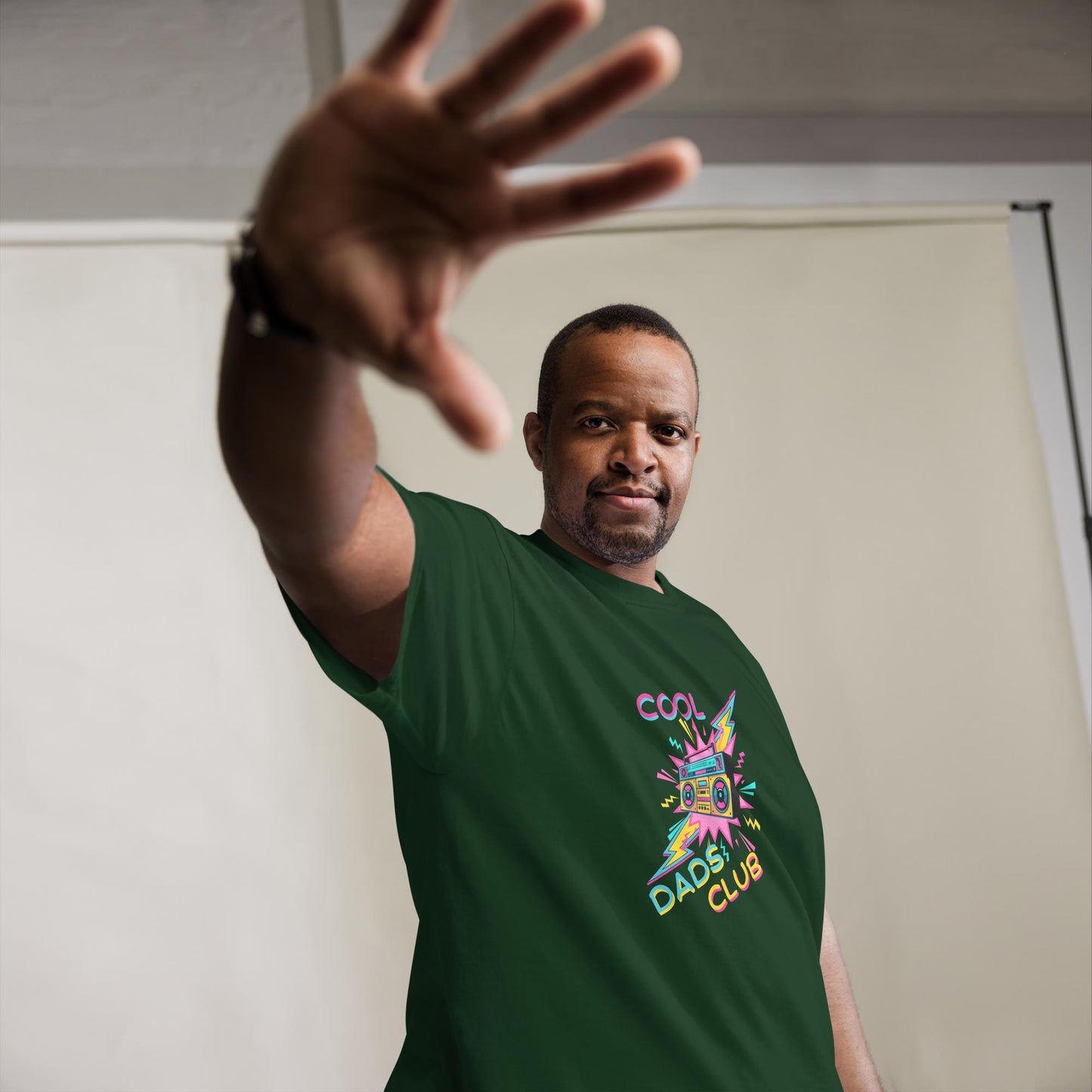 Cool Dads Club - 80s Vibe Tee